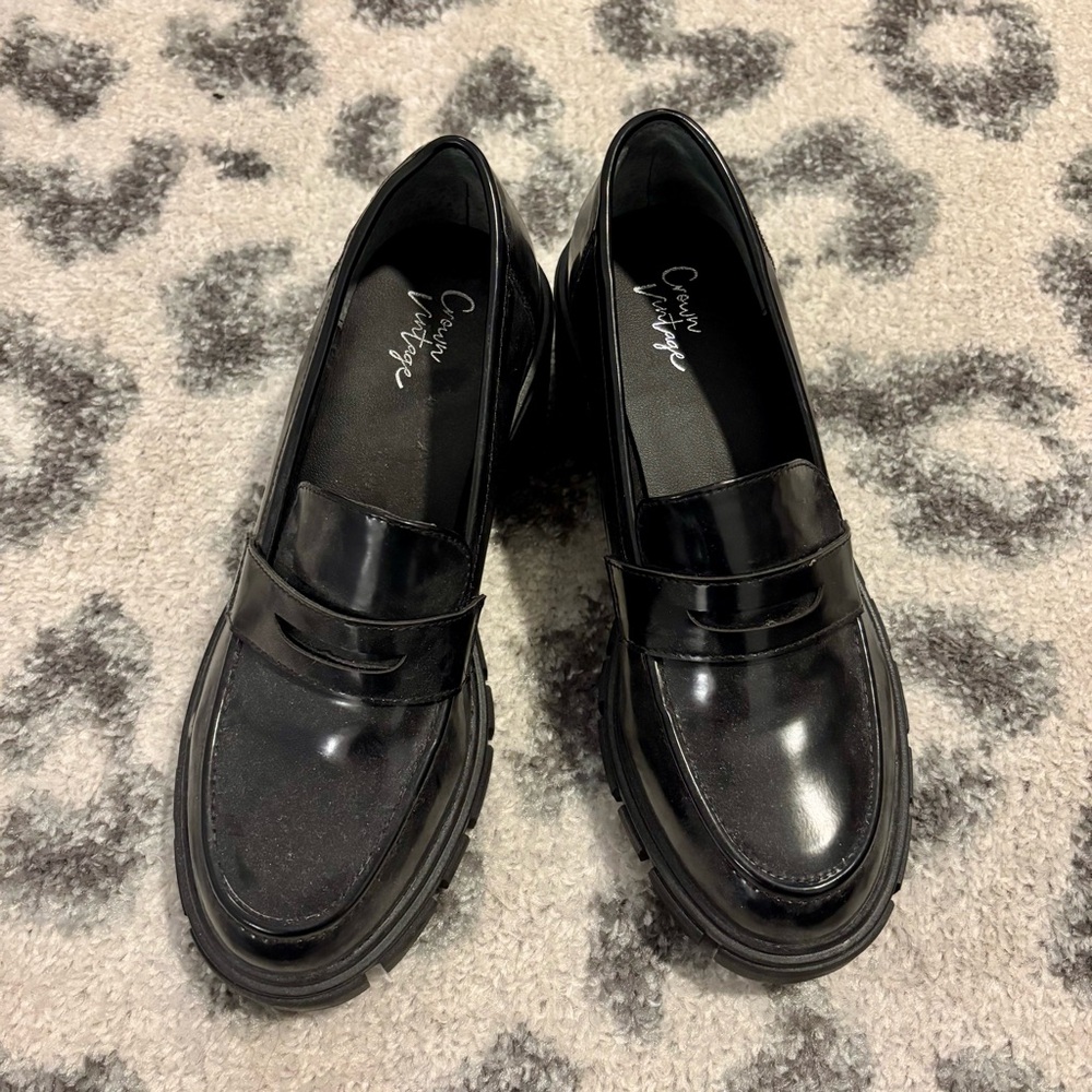 • black loafers •